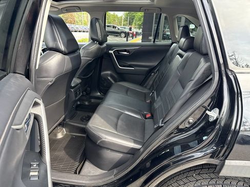 Used 2021 Toyota RAV4 Limited AWD/4WD image 30