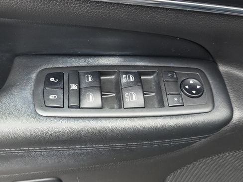 Used 2019 Jeep Grand Cherokee Limited RWD image 26
