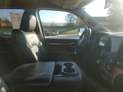 Used 2021 RAM 1500 Laramie image 33