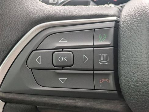 New 2025 Jeep Grand Cherokee L Limited w/ Black Appearance Package image 22