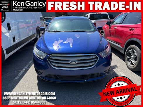 Used 2013 Ford Taurus SEL AWD/4WD image 2