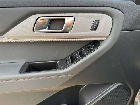 New 2026 Ford Explorer Active image 9