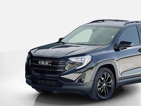 Used 2021 GMC Terrain SLT w/ Infotainment Package II image 11