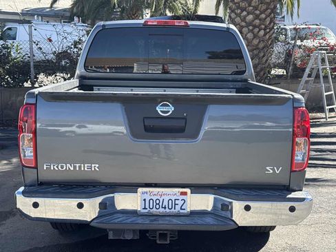 Used 2017 Nissan Frontier SV w/ SV Value Truck Package image 4