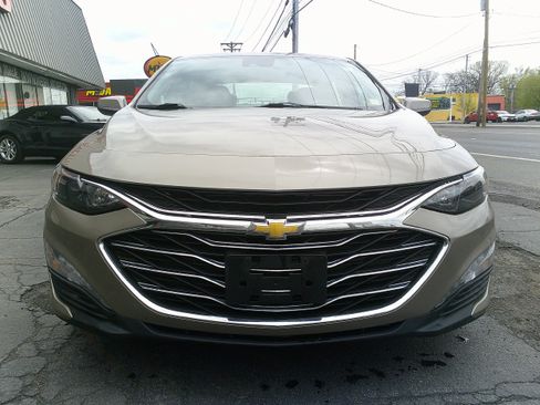 Used 2023 Chevrolet Malibu LT FWD image 9