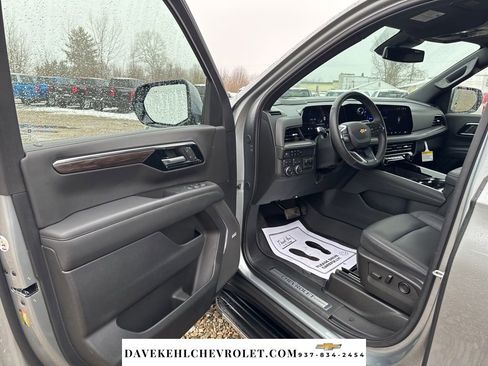 Used 2025 Chevrolet Tahoe LT w/ Comfort Package image 9