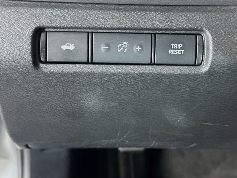 Used 2023 Nissan Altima 2.5 SV FWD image 17