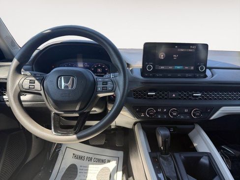 Used 2023 Honda Accord EX image 6