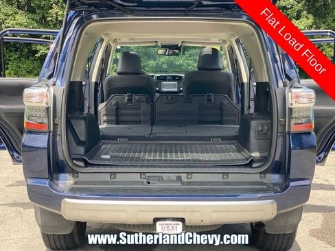 Used 2020 Toyota 4Runner TRD Off-Road Premium w/ Moonroof Package AWD/4WD image 43