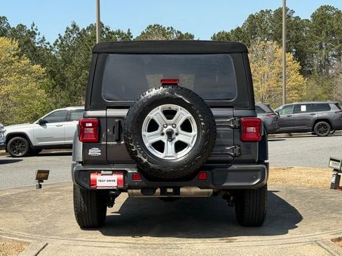 Used 2020 Jeep Wrangler Unlimited Sport S image 6