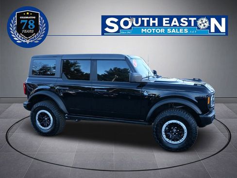 Used 2022 Ford Bronco Black Diamond w/ Sasquatch Package image 8