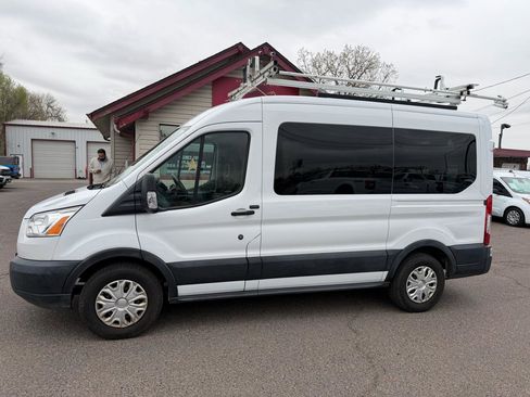 Used 2019 Ford Transit 150 XLT image 5