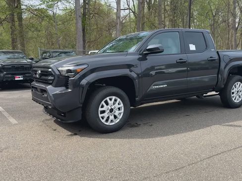 New 2026 Toyota Tacoma SR5 AWD/4WD image 4