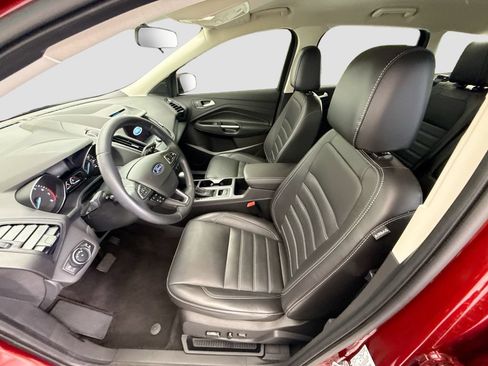 Used 2017 Ford Escape SE w/ SE Leather Comfort Package AWD/4WD image 17