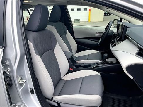 Used 2023 Toyota Corolla LE w/ LE Premium Package FWD image 7