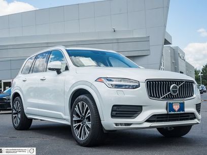 Used 2021 Volvo XC90 T6 Momentum w/ Advanced Package