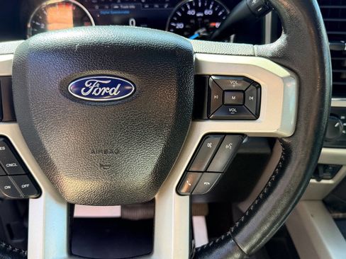 Used 2019 Ford F250 Lariat w/ Lariat Ultimate Package image 26