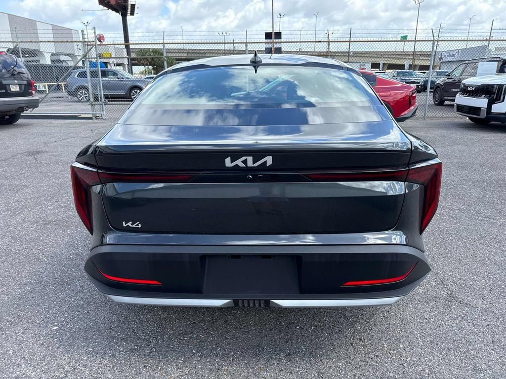 Certified 2025 Kia K4 FWD image 7