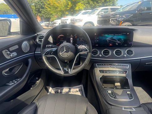 Used 2023 Mercedes-Benz E 350 4MATIC Sedan image 23