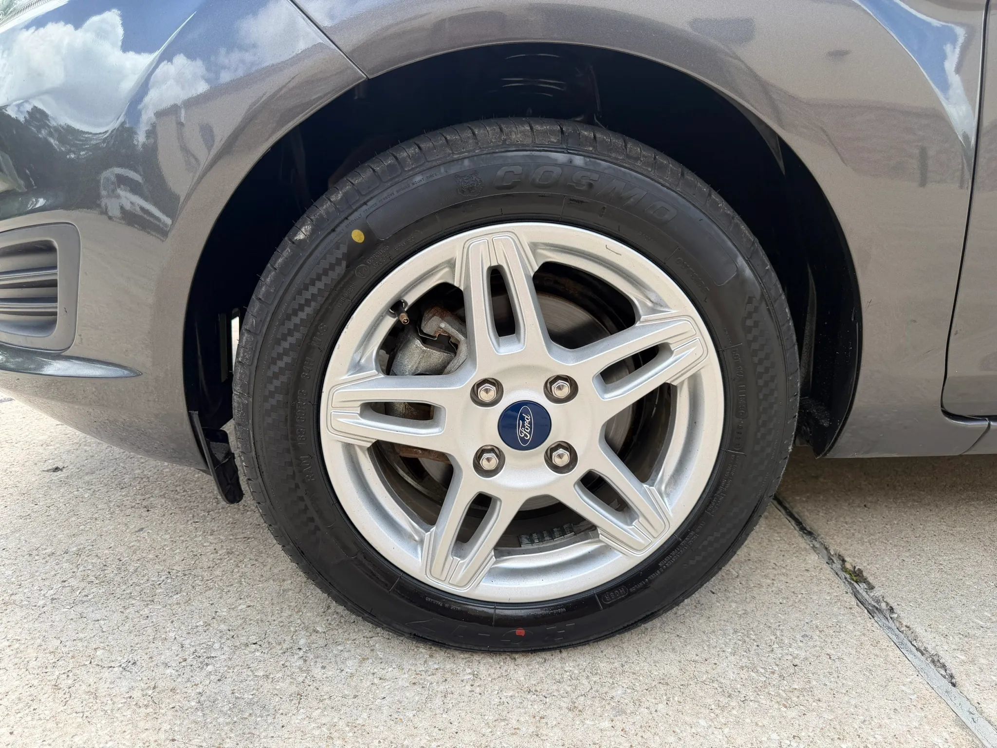 Used 2018 Ford Fiesta SE FWD image 38