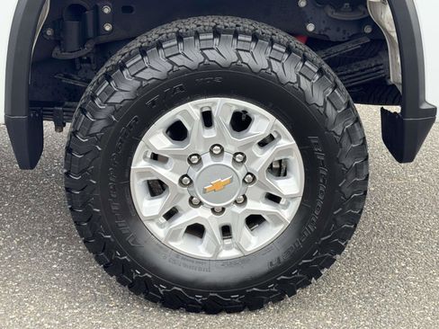 Used 2024 Chevrolet Silverado 3500 W/T w/ WT Convenience Package image 10