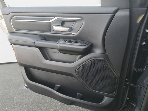 New 2026 RAM 1500 4x4 Crew Cab image 25