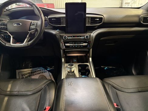 Used 2020 Ford Explorer ST w/ ST Street Pack image 22