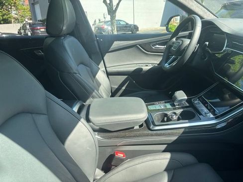 Used 2022 Audi Q8 Prestige AWD/4WD image 10