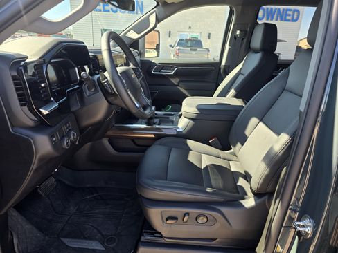 Used 2026 Chevrolet Silverado 1500 LT w/ Leather Package image 12