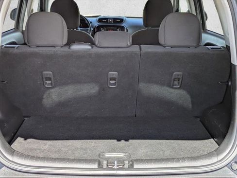 Used 2015 Kia Soul FWD image 6