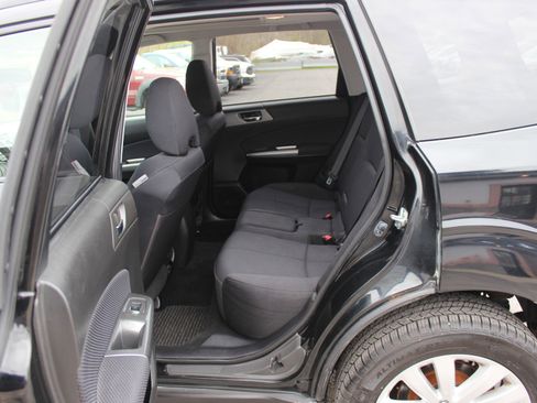 Used 2012 Subaru Forester 2.5X Premium AWD/4WD image 31
