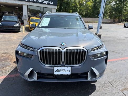 Used 2024 BMW X7 xDrive40i w/ Premium Package AWD/4WD image 3