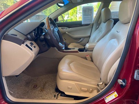 Used 2011 Cadillac CTS Premium RWD image 10