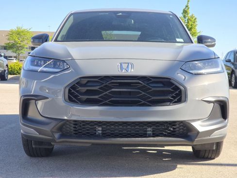 Used 2025 Honda HR-V Sport image 3