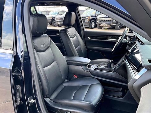 Used 2022 Cadillac XT6 Premium Luxury w/ Technology Package image 26