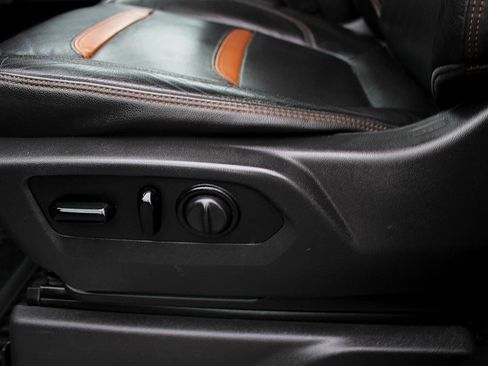 Used 2021 GMC Sierra 2500 AT4 w/ AT4 Premium Plus Package image 10