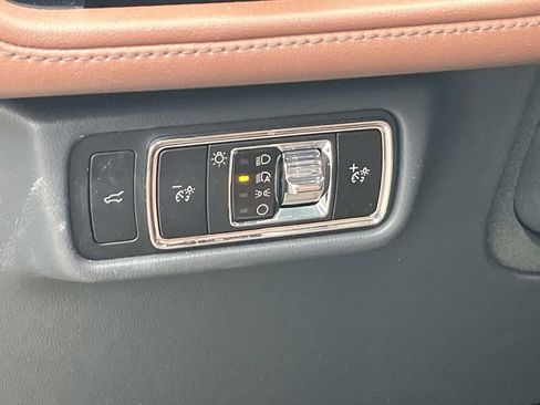 Used 2025 Lincoln Aviator Reserve w/ Illumination Package image 23