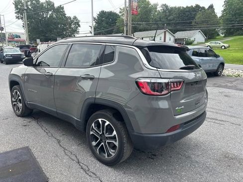 Used 2022 Jeep Compass Limited AWD/4WD image 4