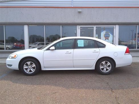 Used 2012 Chevrolet Impala LS FWD image 2