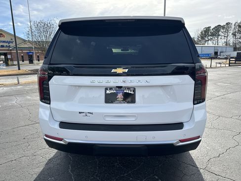 New 2026 Chevrolet Suburban LS image 8