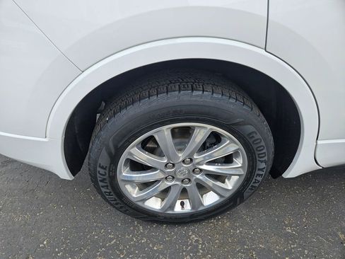 Used 2019 Buick Envision Essence AWD/4WD image 11