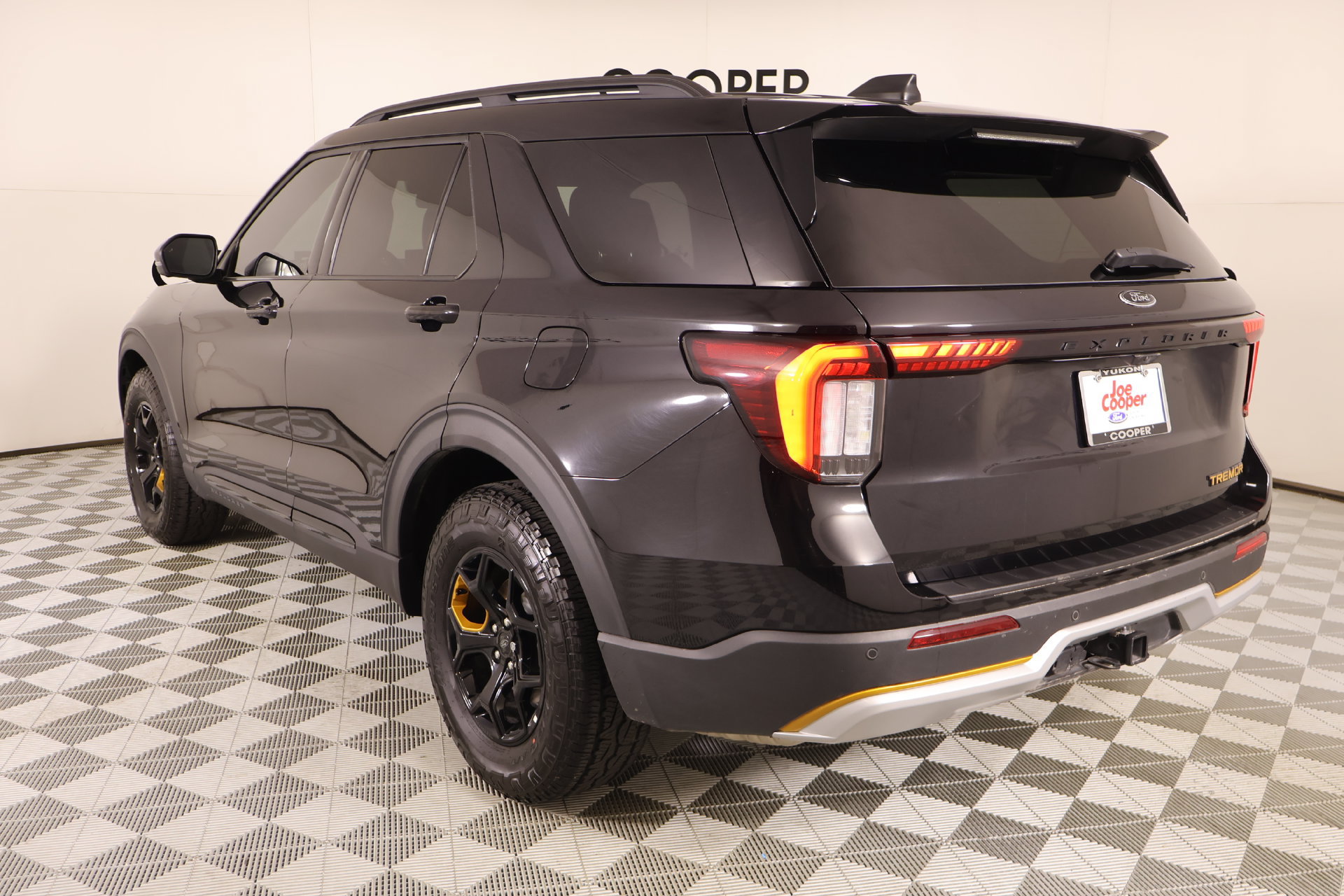 Used 2026 Ford Explorer Tremor w/ Tremor Convenience Package AWD/4WD image 24