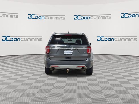 Used 2016 Ford Explorer XLT AWD/4WD image 7