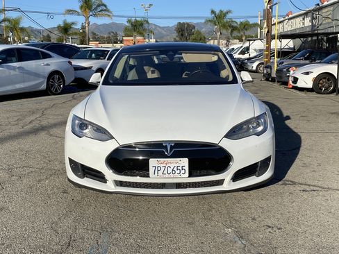 Used 2015 Tesla Model S 70 image 3