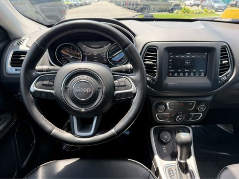 Used 2021 Jeep Compass Latitude w/ Sun and Sound Group AWD/4WD image 13