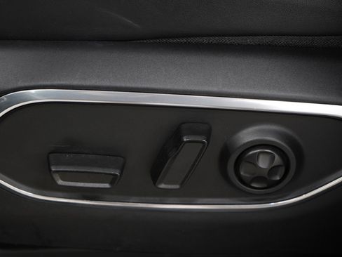 Used 2022 Jeep Wagoneer Series III w/ Premium Group I AWD/4WD image 27