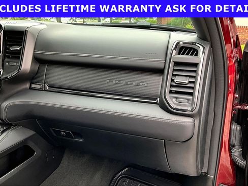 Used 2022 RAM 1500 Limited w/ Body Color Bumper Group AWD/4WD image 13