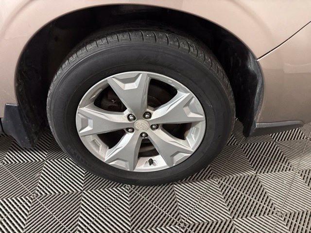 Used 2016 Subaru Forester 2.5i Premium w/ All-Weather Package AWD/4WD image 43