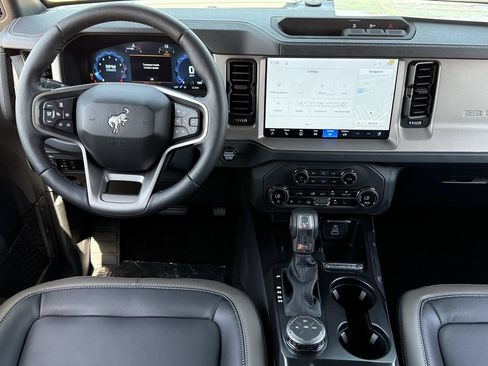 New 2026 Ford Bronco Outer Banks AWD/4WD image 10