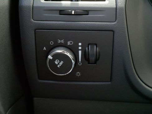 Used 2012 Dodge Challenger SRT8 w/ Premium Sound Group RWD image 26